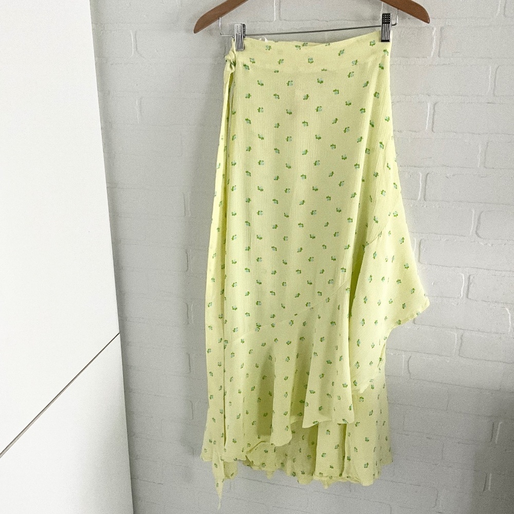 Faithfull the Brand Aubrie Wrap Skirt Asymmetrical Ruffle Bisse Floral Resort L - Picture 3 of 10